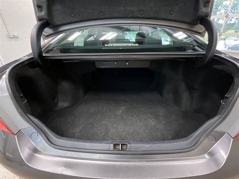 Used 2016 Toyota Camry SE FWD image 23