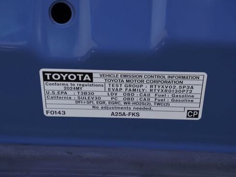 Used 2024 Toyota Camry XSE FWD image 5