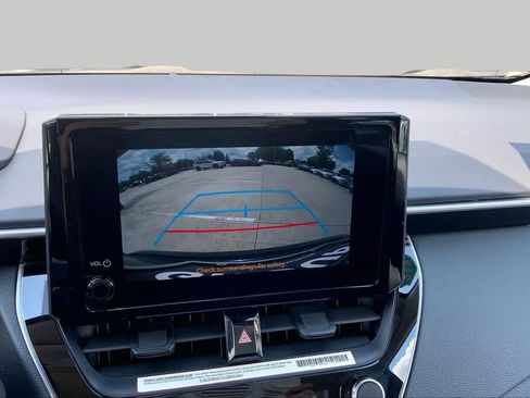 Used 2023 Toyota Corolla LE FWD image 28