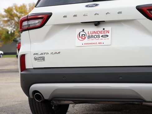 Used 2023 Ford Escape Platinum w/ Premium Technology Package image 12