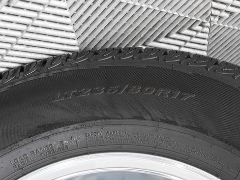 Used 2025 RAM 3500 Laramie w/ Sport Appearance Package image 32