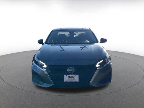 Used 2025 Nissan Altima 2.5 SV image 4