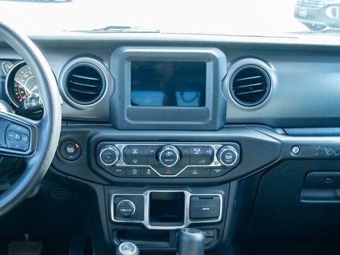 Used 2023 Jeep Wrangler Sport image 34