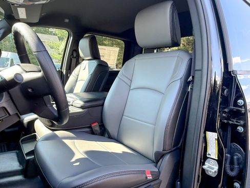 New 2025 RAM 2500 Tradesman w/ Chrome Appearance Group image 6