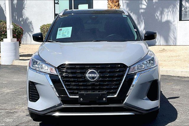 Certified 2023 Nissan Kicks SV FWD image 2