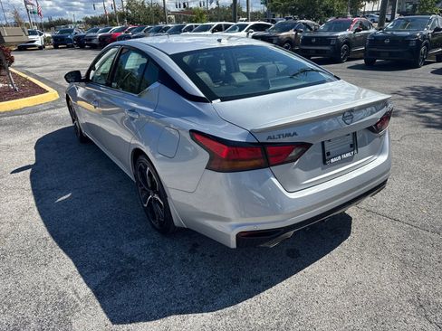 New 2025 Nissan Altima 2.5 SR w/ SR Premium Package image 9