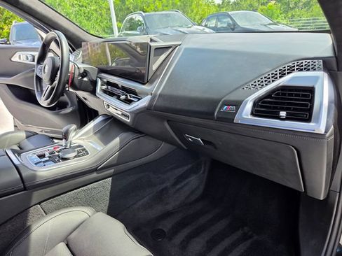 Used 2023 BMW XM AWD/4WD image 27