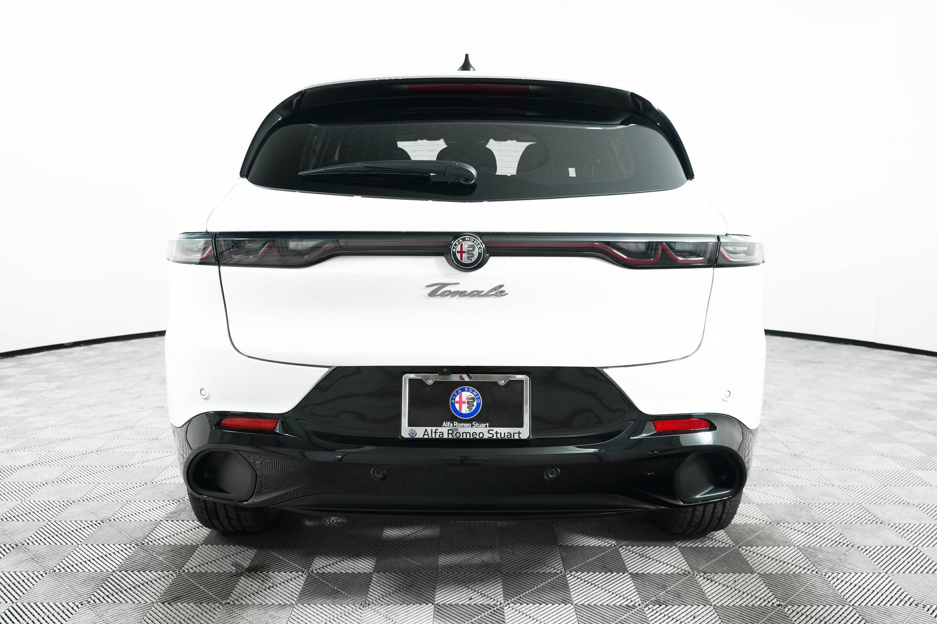 Used 2025 Alfa Romeo Tonale AWD/4WD image 6
