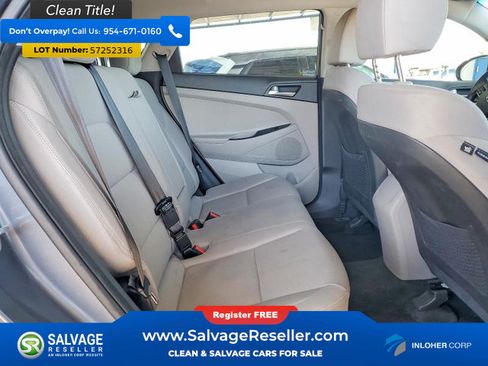 Used 2021 Hyundai Tucson Value FWD image 15