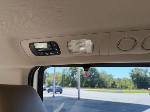 Used 2014 Honda Odyssey Touring image 24