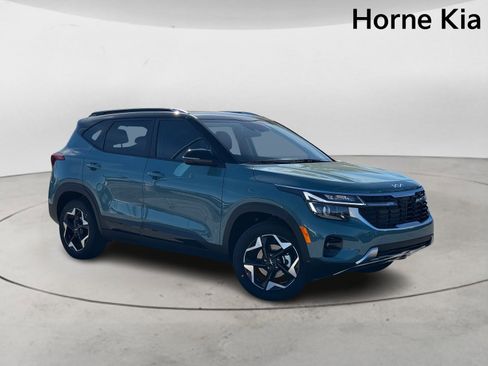 New 2026 Kia Seltos S FWD image 2