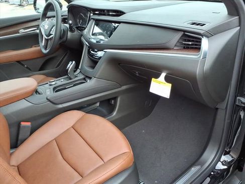 New 2025 Cadillac XT5 Premium Luxury image 24