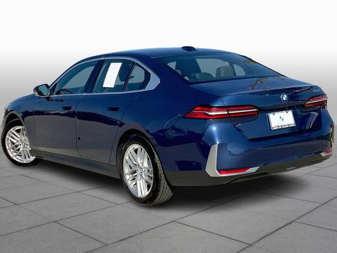 Used 2024 BMW 530i RWD image 11