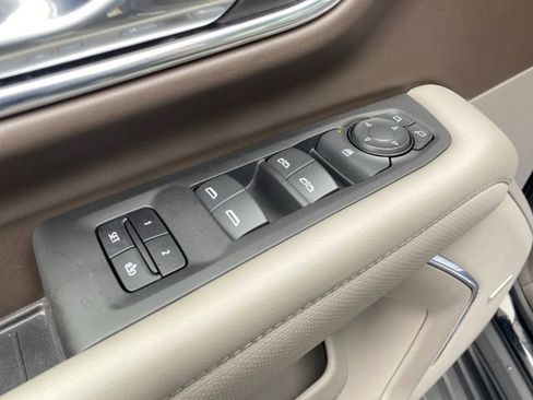 Certified 2024 GMC Yukon SLT image 17