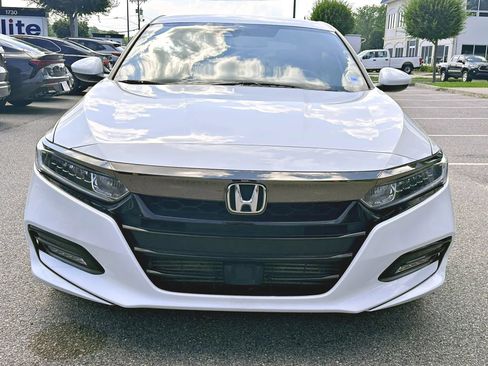 Used 2019 Honda Accord Sport image 5