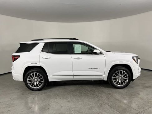 Used 2026 GMC Terrain Denali AWD/4WD image 9