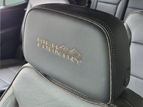 Used 2021 Chevrolet Tahoe High Country w/ Premium Package RWD image 10