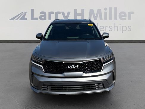 Used 2022 Kia Sorento S image 8