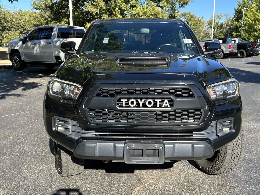 Used 2019 Toyota Tacoma TRD Pro AWD/4WD image 6