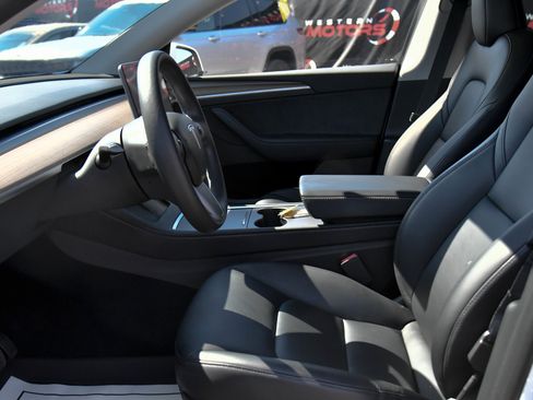 Used 2023 Tesla Model Y Long Range AWD/4WD image 17