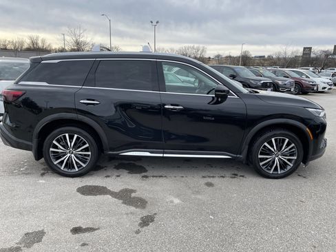 Used 2024 INFINITI QX60 Sensory w/ Vision Package image 4