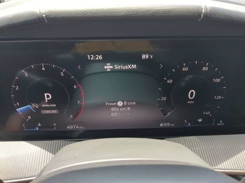 Used 2025 Nissan Murano SV FWD image 19