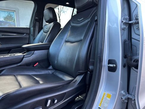 Used 2020 Cadillac XT6 Sport image 11