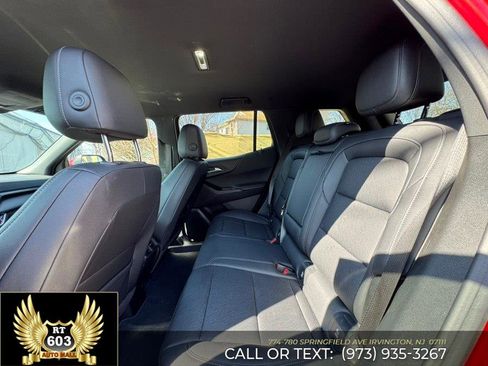 Used 2025 Chevrolet Equinox LT w/ Convenience Package II image 9