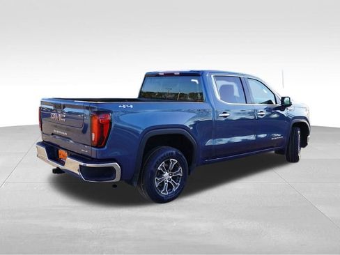 Certified 2024 GMC Sierra 1500 SLT image 5