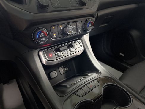 Used 2021 GMC Acadia AT4 w/ Technology Package AWD/4WD image 28