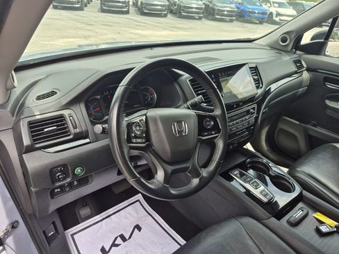 Used 2022 Honda Pilot Touring image 10