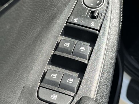 New 2026 Kia Seltos S FWD image 20