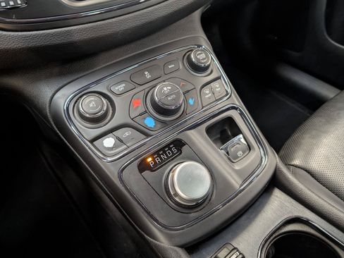 Used 2016 Chrysler 200 S w/ Navigation & Sound Group I AWD/4WD image 28