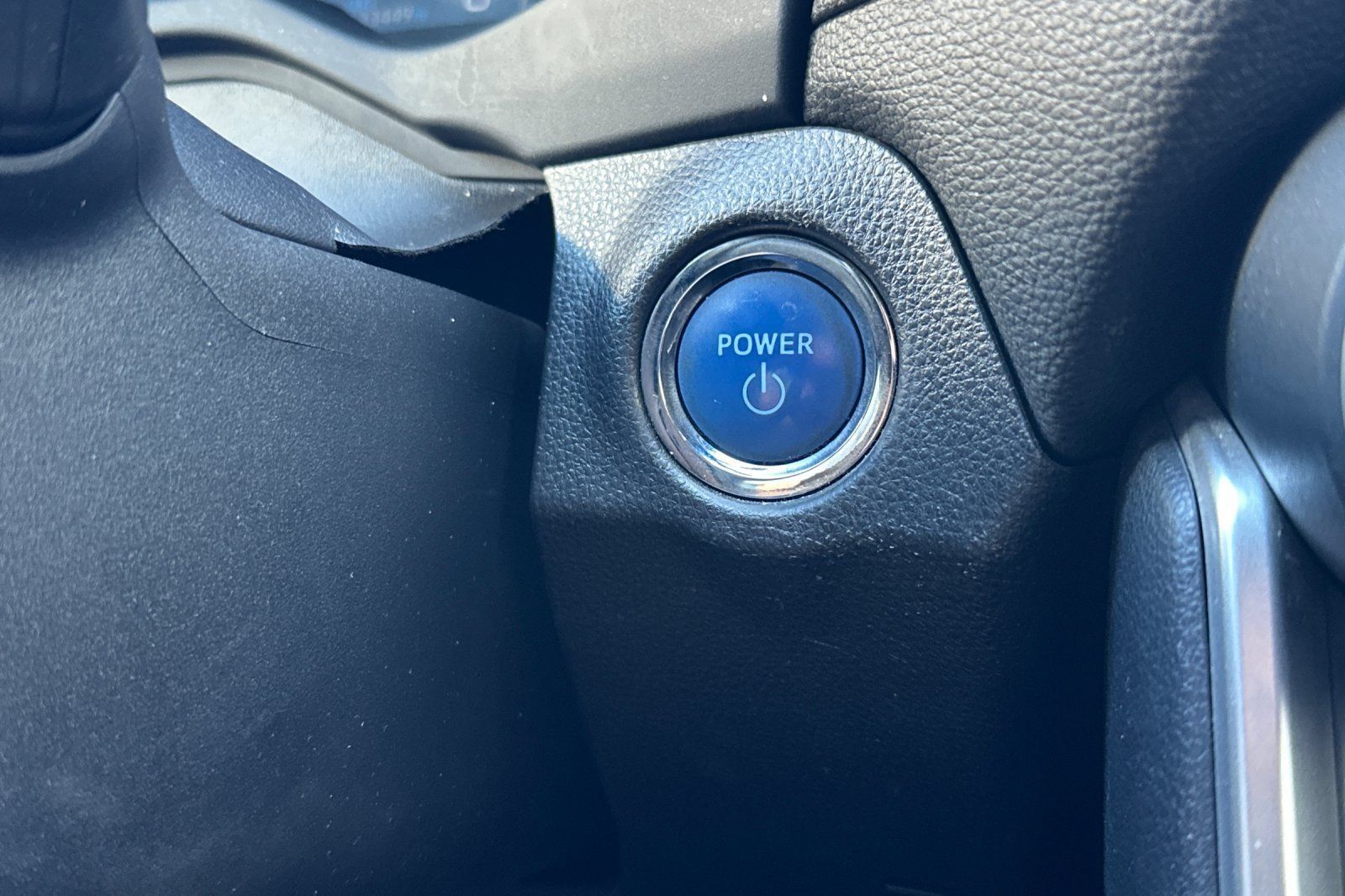 Used 2019 Toyota RAV4 XSE w/ Carpet Mat Package AWD/4WD image 34