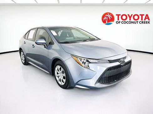 Used 2021 Toyota Corolla LE FWD image 1