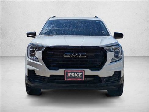 Used 2023 GMC Terrain SLE w/ Driver Convenience Package AWD/4WD image 2