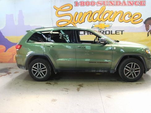 Used 2021 Jeep Grand Cherokee Trailhawk w/ Trailhawk Luxury Group image 1