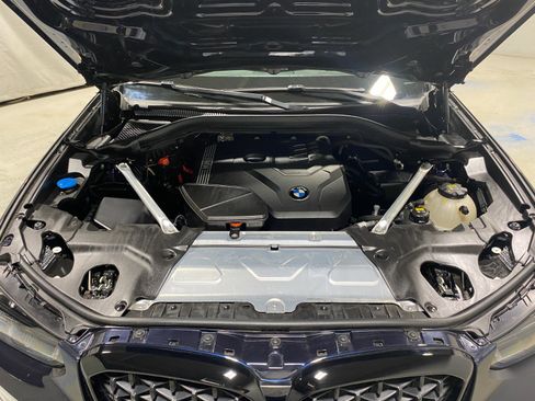 Used 2023 BMW X4 xDrive30i w/ M Sport Package image 16