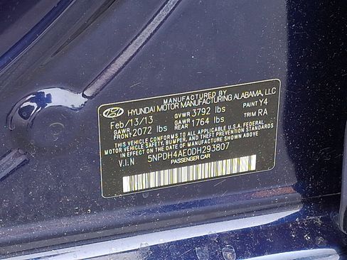 Used 2013 Hyundai Elantra GLS w/ Preferred Pkg FWD image 26