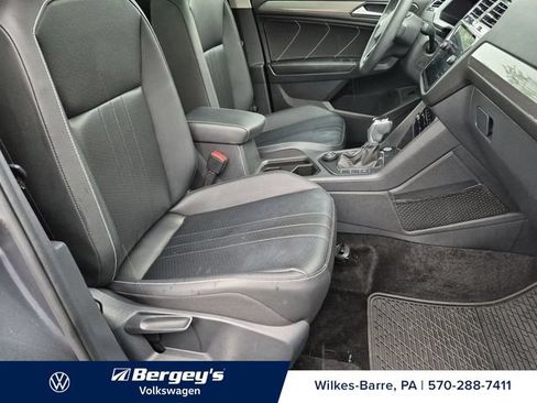 Certified 2024 Volkswagen Tiguan SE AWD/4WD image 28