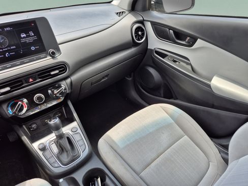 Certified 2022 Hyundai Kona SEL w/ Cargo Package FWD image 11