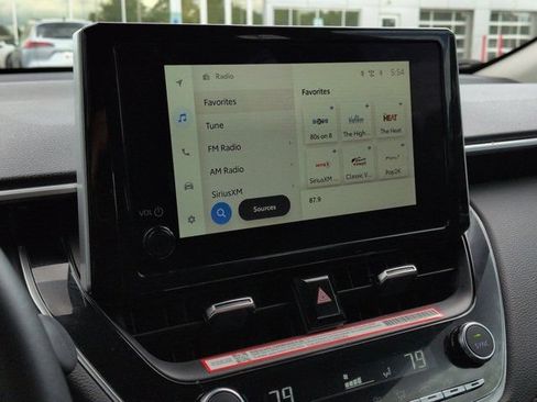Used 2025 Toyota Corolla Cross XLE w/ Convenience Package FWD image 12