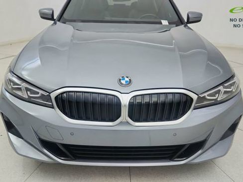 Used 2023 BMW 330i Sedan w/ Driving Assistance Package RWD image 9