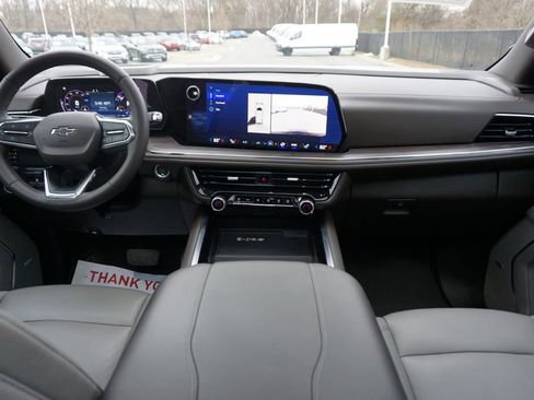 Used 2025 Chevrolet Tahoe Z71 w/ Z71 Off-Road Package image 17