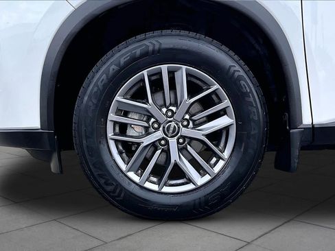 Certified 2024 Nissan Rogue S FWD image 10