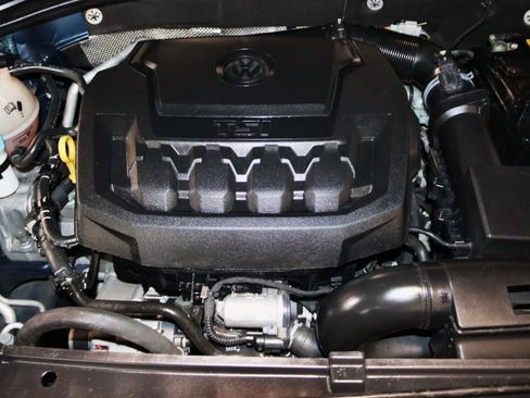 Used 2021 Volkswagen Passat 2.0T SE image 65