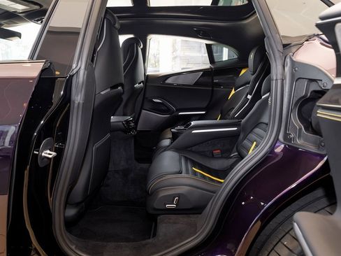 Used 2024 Ferrari Purosangue image 36