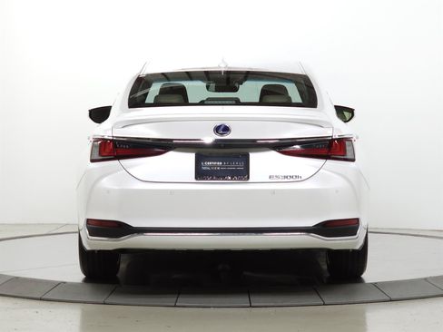 Used 2021 Lexus ES 300h w/ Accessory Package 2 FWD image 6