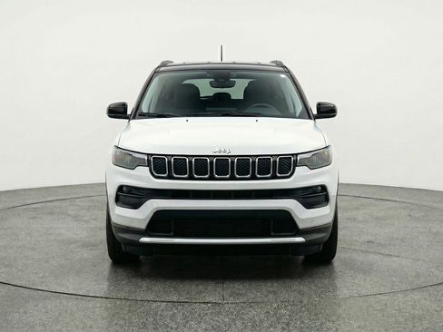 Used 2025 Jeep Compass Limited image 2