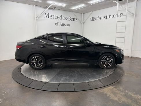 Used 2025 Nissan Sentra SV image 8